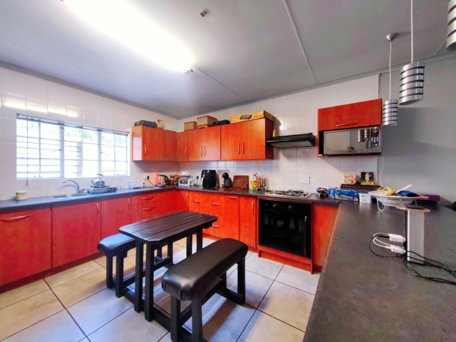8 Bedroom Property for Sale in Potchefstroom Rural North West